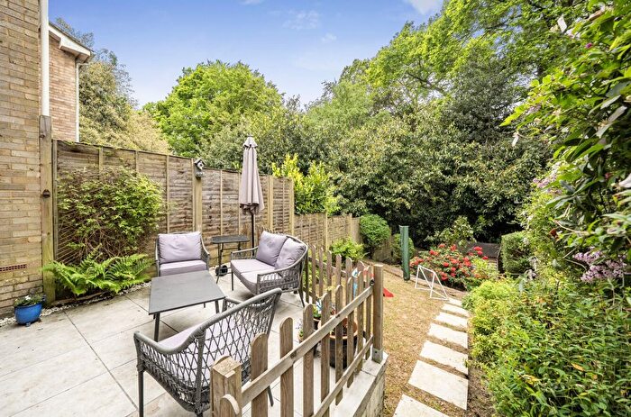 3 Bedroom Terraced House For Sale In Springhead, Tunbridge Wells, TN2