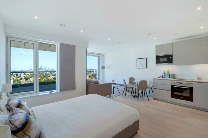 Studio To Rent In Hurlock Heights, Elephant Park, Elephant & Castle, SE17