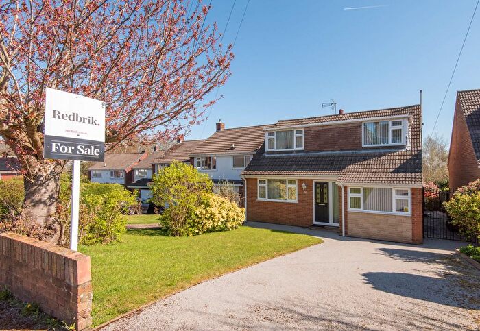 3 Bedroom Detached House For Sale In Wheatcroft Close, Wingerworth, S42