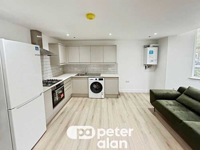 1 Bedroom Flat To Rent In Stacey Road, Cardiff, CF24