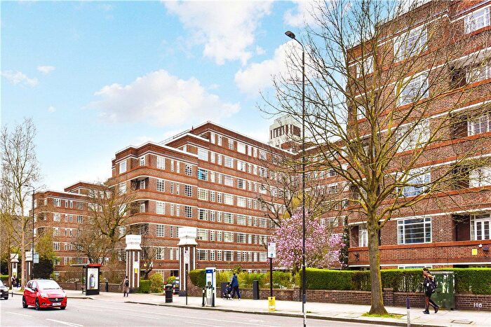 3 Bedroom Flat For Sale In Balham High Road, London, SW17