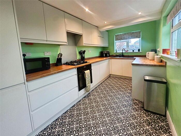 3 Bedroom Terraced House For Sale In Station Road, Rainham, Gillingham, Kent, ME8