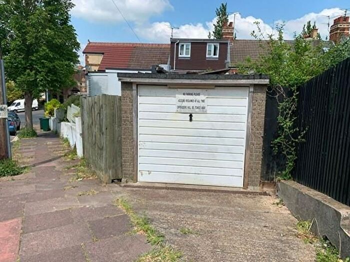 Garage / Parking To Rent In Bernard Road, Brighton, BN2