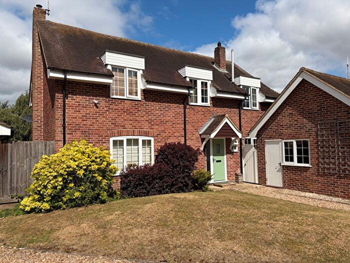 4 Bedroom Detached House For Sale In Sowbury Park, Newbury, RG20