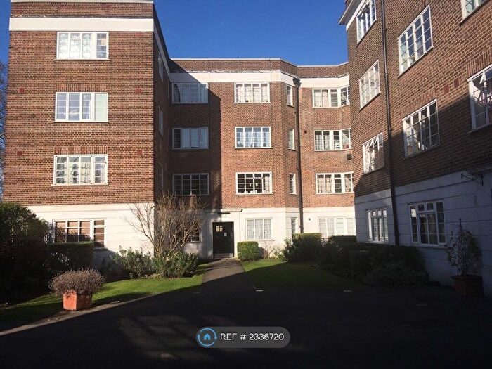 2 Bedroom Flat To Rent In Dartmouth Grove, London, SE10