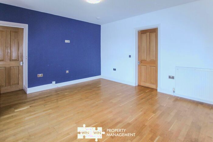 2 Bedroom Flat To Rent In Belmont Road, Juniper Green, Edinburgh, EH14