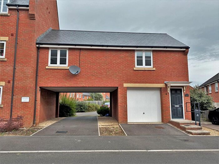 2 Bedroom Detached House To Rent In Lasborough Drive, Tuffley, Gloucester, GL4