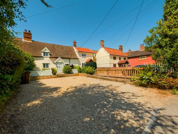 2 Bedroom Cottage For Sale In The Green, North Lopham, Diss, IP22
