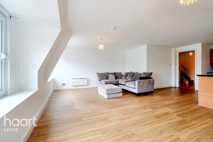 2 Bedroom Apartment For Sale In Wellington Street, Leeds, LS1