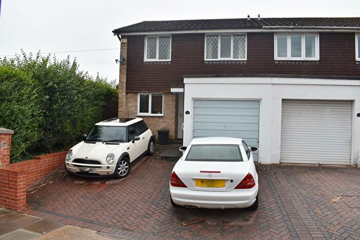 3 Bedroom Semi-Detached House To Rent In Park Lane, Cosham, Portsmouth, PO6
