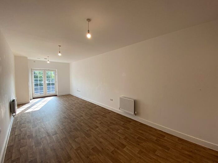 2 Bedroom Flat To Rent In Springfield Place, Balston Road, Maidstone, Kent, ME14