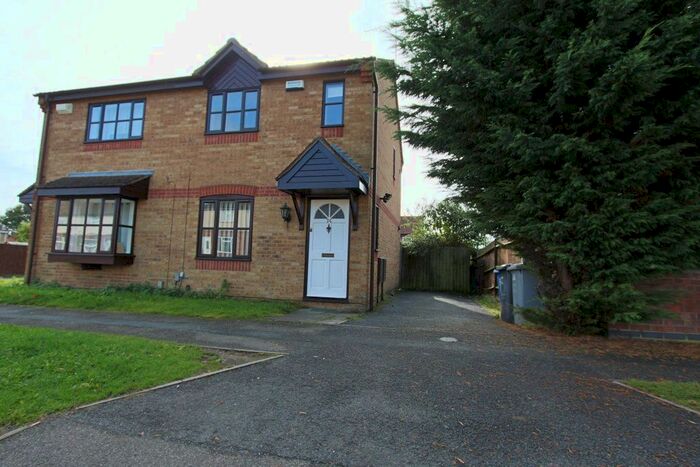2 Bedroom Semi-Detached House To Rent In Laburnum Crescent, Kettering, NN16
