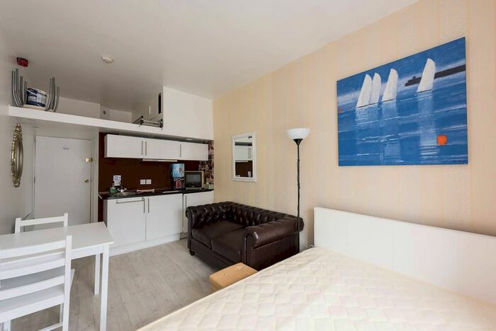 Studio To Rent In Harrington Gardens, South Kensington, London, SW7