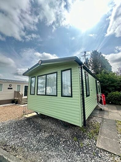 2 Bedroom Mobile/park Home For Sale In Six Arches Lane, Scorton, Preston, PR3