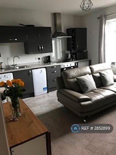 2 Bedroom Flat To Rent In Boltro Road, Haywards Heath, RH16