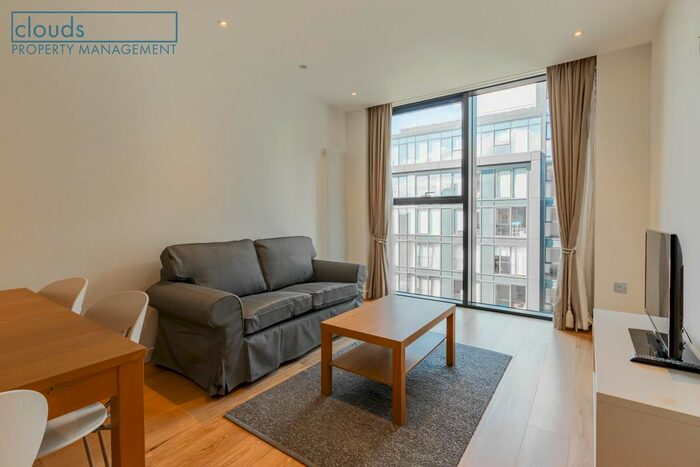 2 Bedroom Flat To Rent In Simpson Loan, Quartermile, EH3