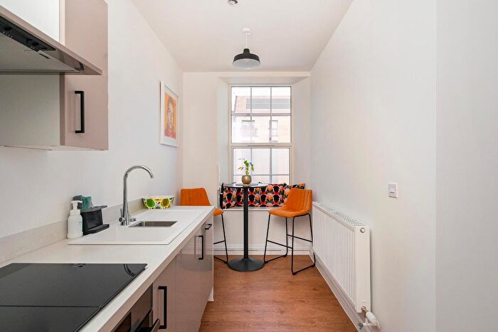 2 Bedroom Flat For Sale In Captains Gardens, Fishponds, BS16