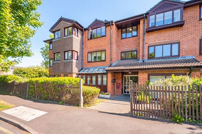 1 Bedroom Apartment For Sale In Wordsworth Drive, Cheam, Sutton, SM3