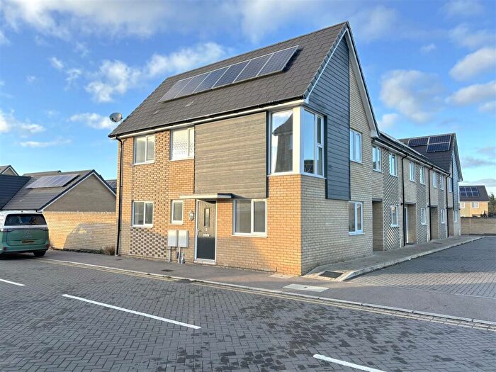 2 Bedroom End Of Terrace House To Rent In Barley Rise, Ipswich, IP1