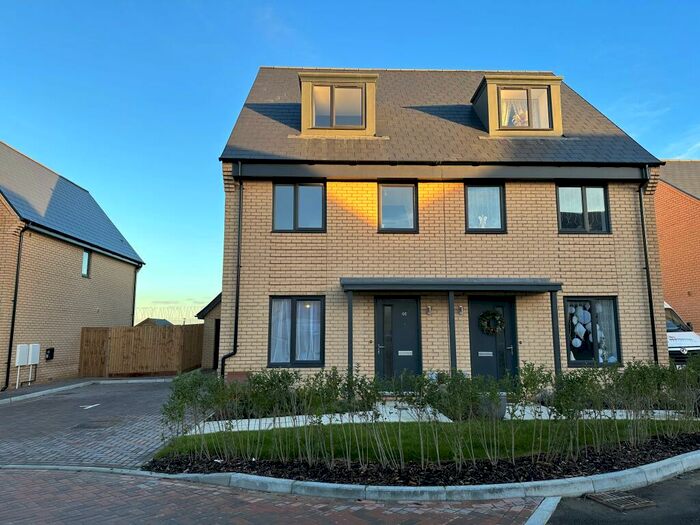 3 Bedroom House To Rent In Appleton Road, Folkestone, CT20