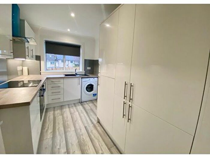 2 Bedroom End Of Terrace House To Rent In Elm Drive, Johnstone, PA5