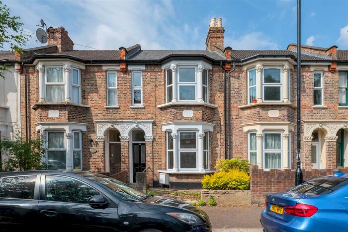 3 Bedroom Property To Rent In Lansdowne Road, London, E17