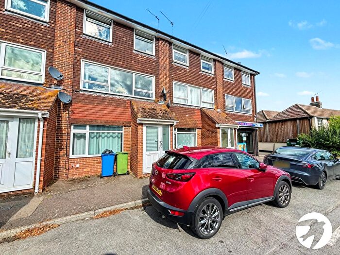 1 Bedroom Flat To Rent In Forge Lane, Upchurch, Sittingbourne, Kent, ME9