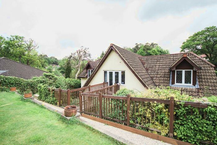 4 Bedroom House To Rent In Honeysuckle Lane, Headley Down, GU35