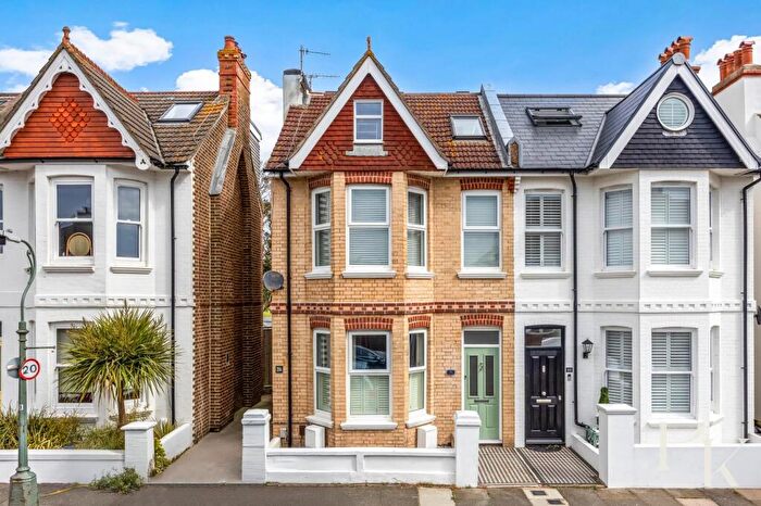 2 Bedroom Maisonette For Sale In Marine Avenue, Hove, BN3
