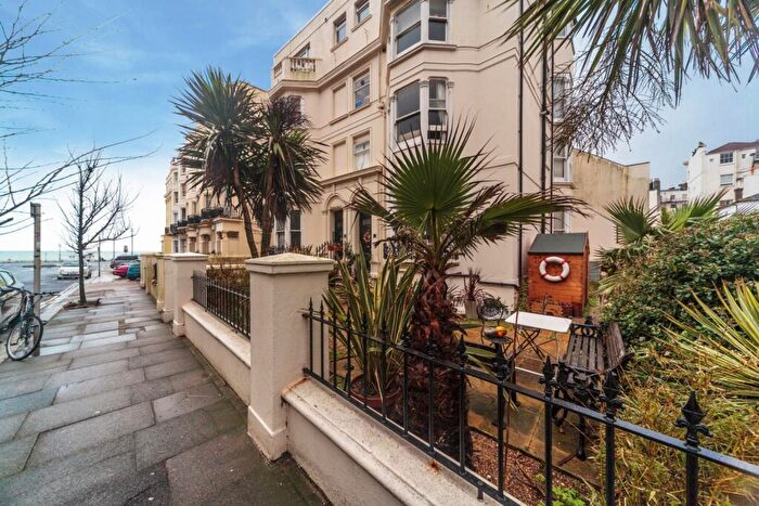 2 Bedroom Flat To Rent In Lansdowne Place, Hove, East Sussex, BN3