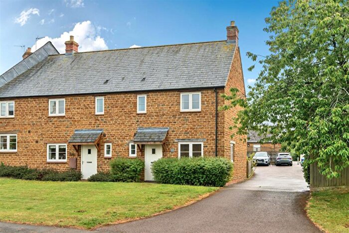 2 Bedroom Cottage For Sale In Canons Ashby Road, Moreton Pinkney, NN11