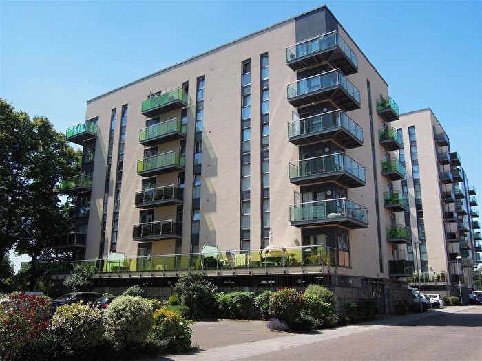 1 Bedroom Flat To Rent In Academy Way, Dagenham, London, RM8