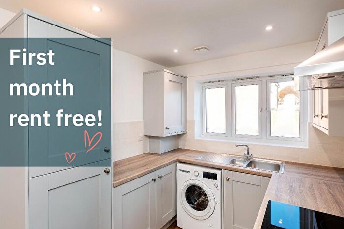 3 Bedroom House To Rent In Canons Close, Corby, NN17