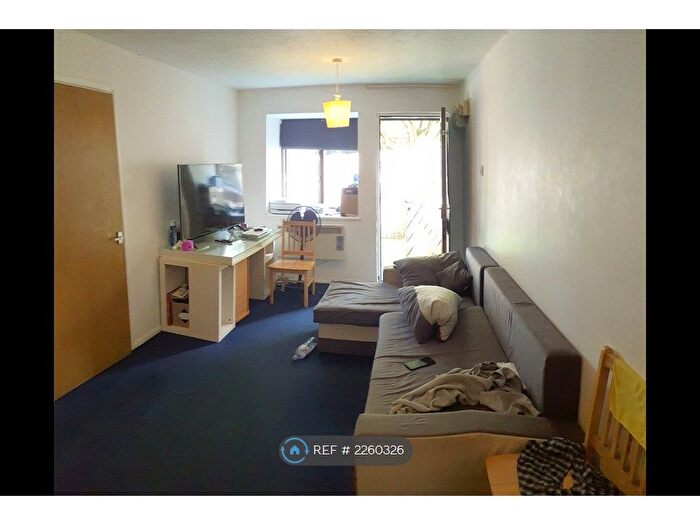 1 Bedroom Flat To Rent In Bakers Hill, London, E5