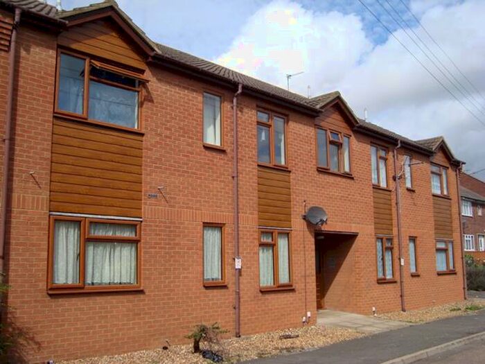 1 Bedroom Flat To Rent In Sheriff House Park Road, Irthlingborough, NN9