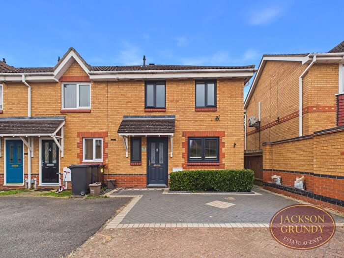 3 Bedroom End Of Terrace House For Sale In Riverstone Way, Hunsbury Meadows, NN4
