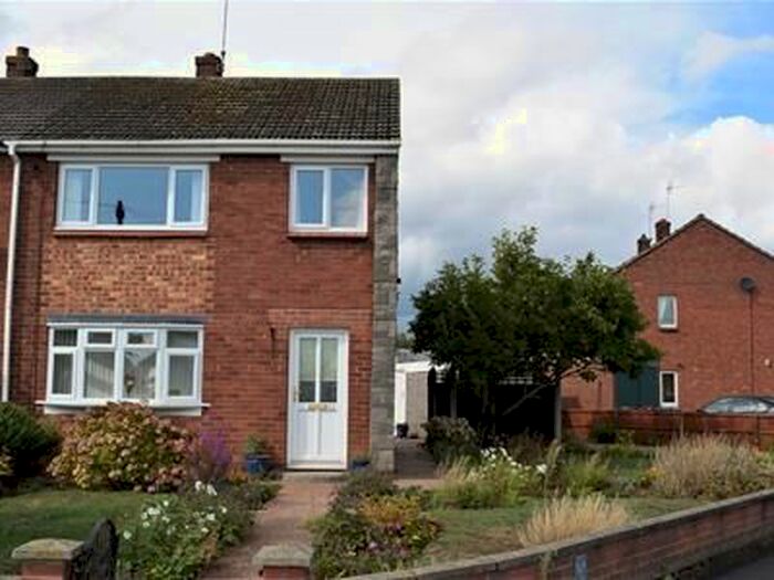 3 Bedroom Semi-Detached House To Rent In St. Hybalds Grove, Scawby DN20
