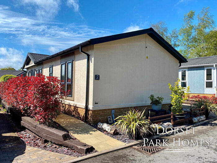 2 Bedroom Park Home For Sale In Willows Way, Regency Heights, Blandford Road North, Poole, Dorset, BH16