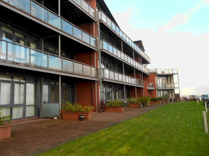 2 Bedroom Flat To Rent In The Waterfront, Knott End, FY6