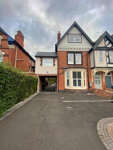 1 Bedroom Flat To Rent In Lode Lane, Solihull, B91