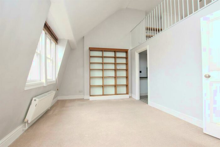 2 Bedroom Flat To Rent In Belmont, Bath, BA1