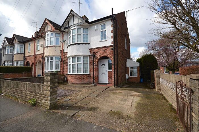 3 Bedroom End Terrace House For Sale In Blundell Road, Luton, LU3