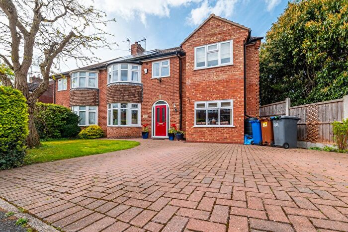 4 Bedroom Semi Detached House For Sale In Church Lane, Barton-Under-Needwood, DE13