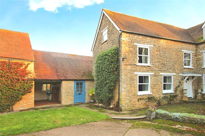 1 Bedroom Flat To Rent In The Annexe, Biddlesden, Buckinghamshire, NN13