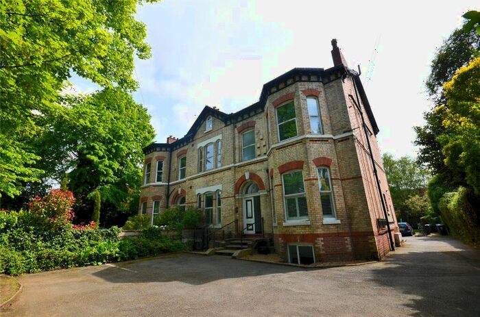 2 Bedroom Apartment To Rent In Palatine Road, Didsbury, Manchester, M20