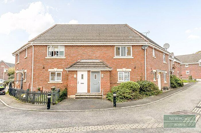 2 Bedroom Maisonette For Sale In Billys Copse Havant, PO9