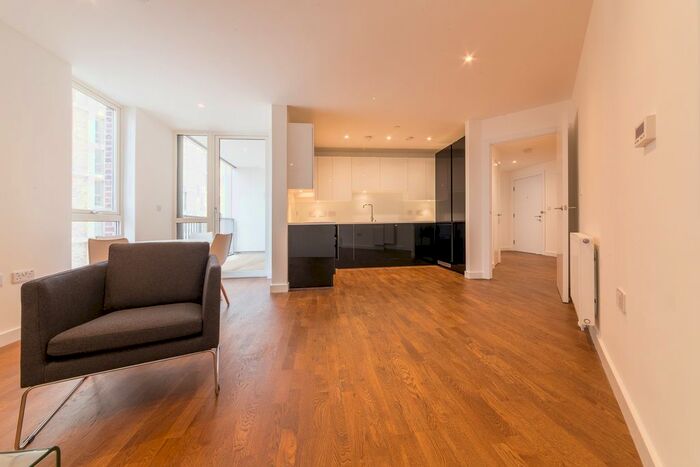 1 Bedroom Flat To Rent In Discovery Tower, Terry Spinks Place, Canning Town, London, E16