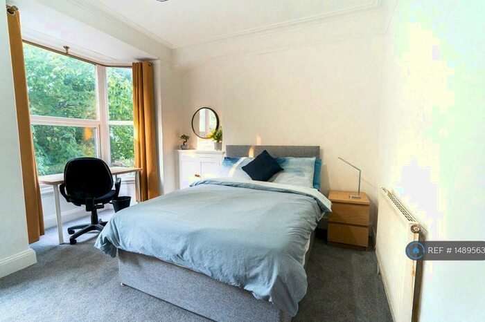 5 Bedroom Terraced House To Rent In Fron Olau, Bangor, LL57