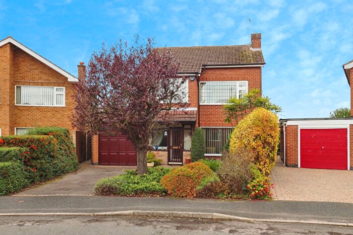 3 Bedroom Detached House For Sale In Normanby Road, Wollaton, Nottingham, NG8