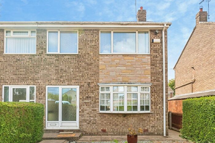 3 Bedroom End Terrace House For Sale In Marsdale, Hull, HU7